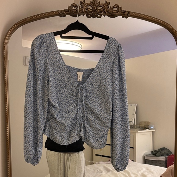 H&M Light Blue Floral Blouse - Picture 1 of 6